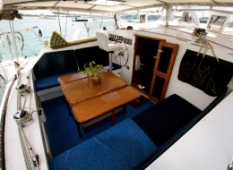 Cockpit Essbereich im Freien - Segeln Charters Thailand