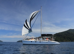 Nakamal spinnaker von der seite